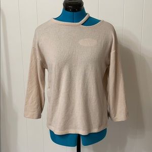 Zara cute lite sweater with cut out.
